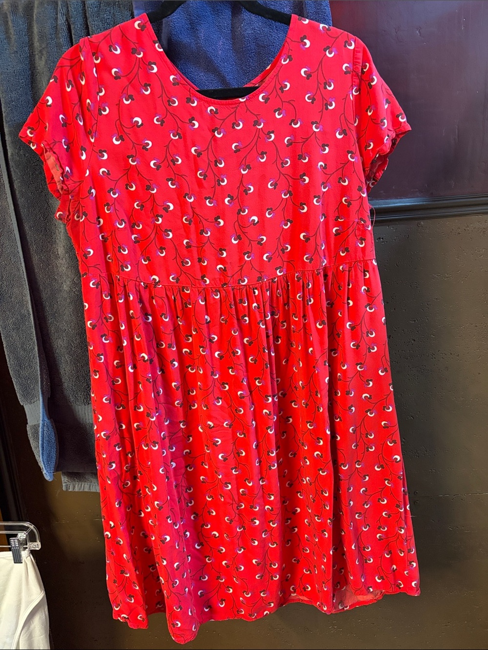 Maternity Old Navy Red Cherry-Print Short Sleeve Casual Dress